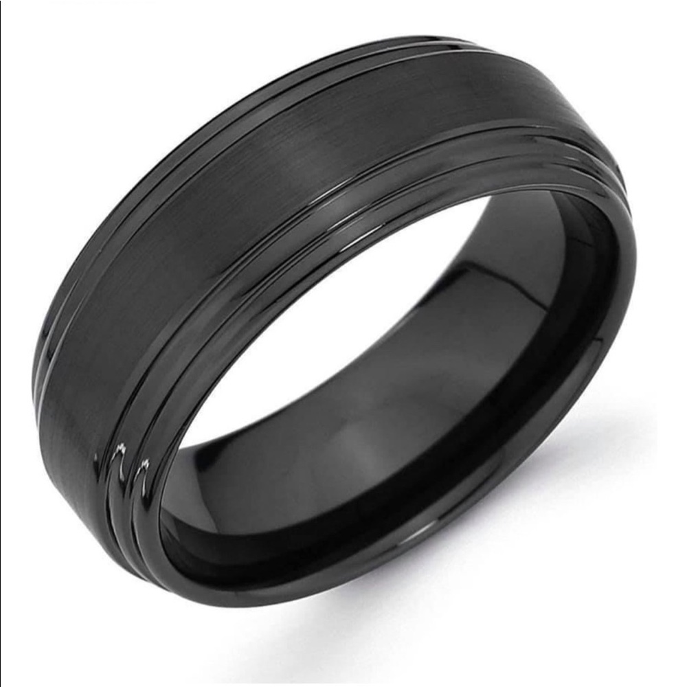 BRAND NEW Men’s Size 8 Ceramic Wedding Band